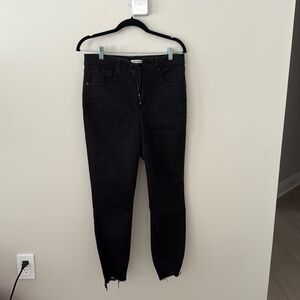 Good American black distressed crop size 12 size 31